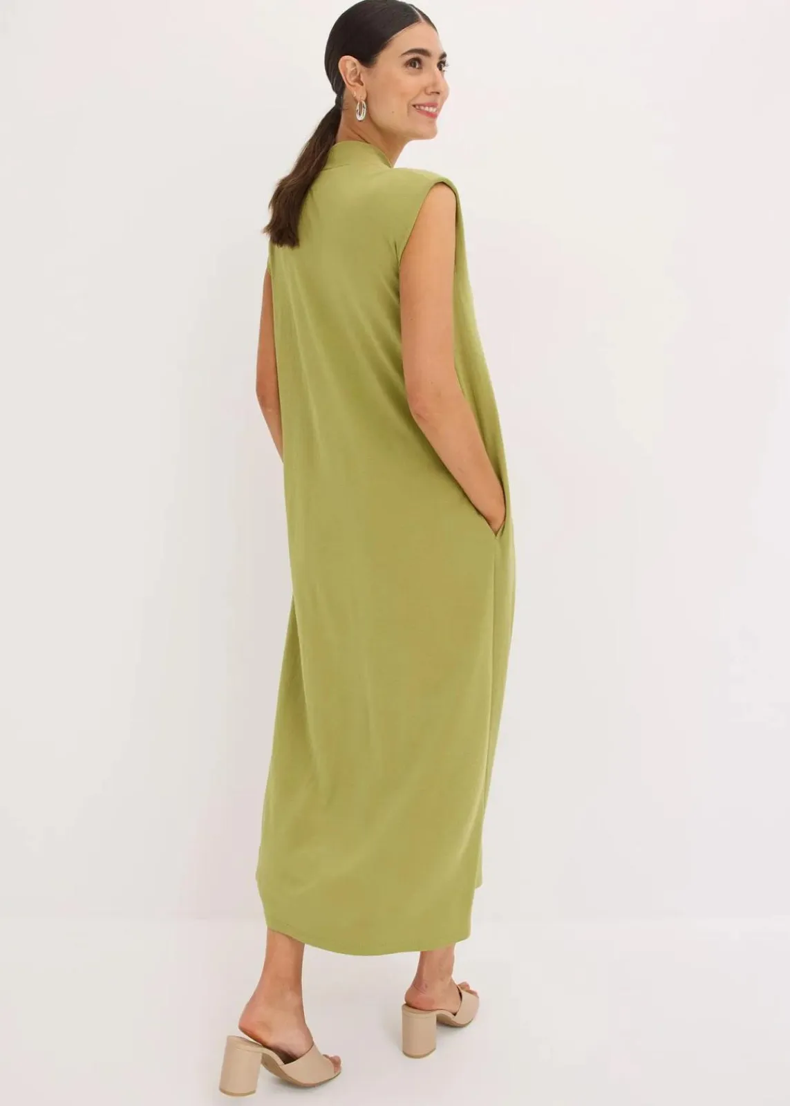 Jerseykleid aus Viskose-Mix mit Schulterpolster|bonprix Discount