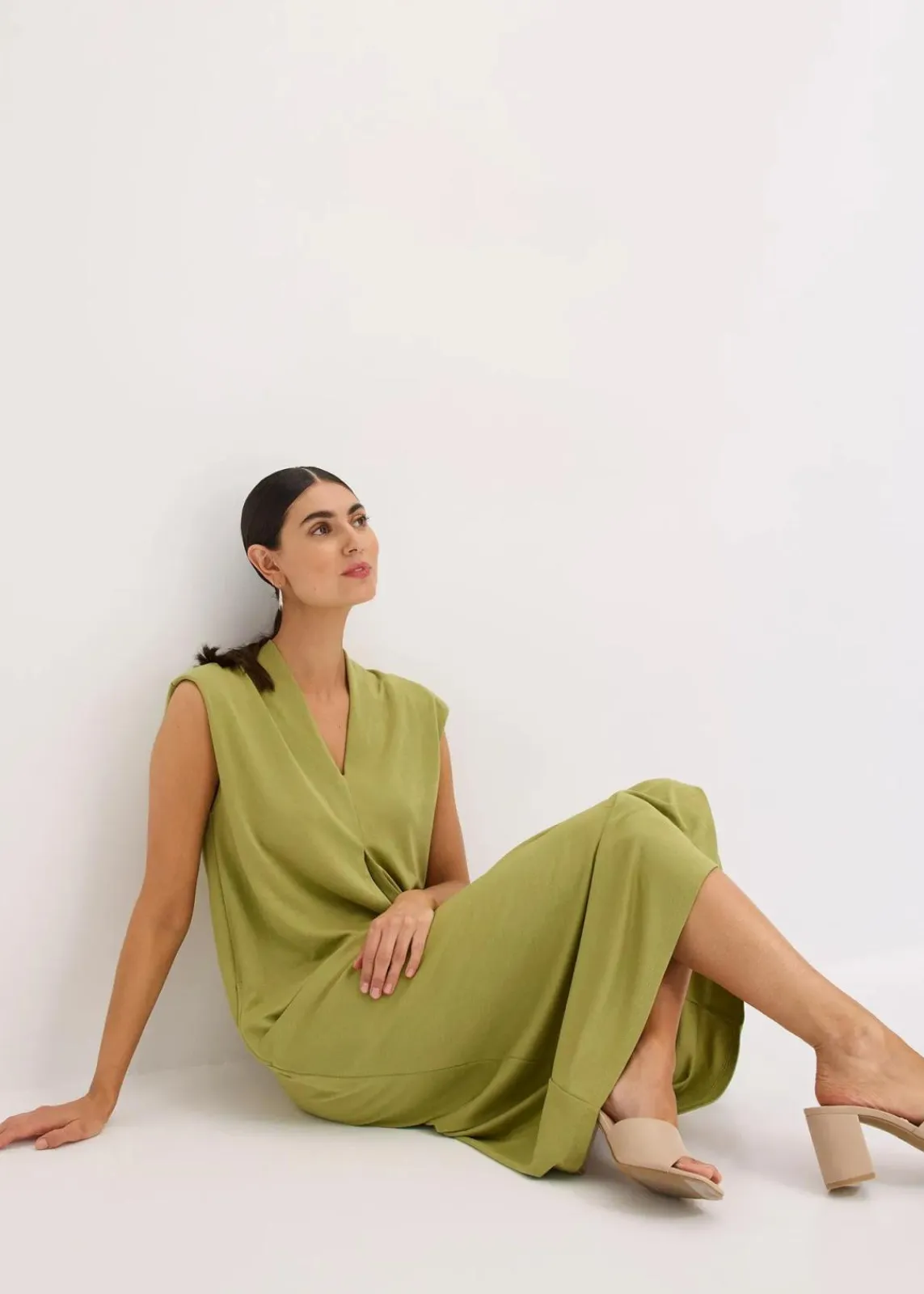 Jerseykleid aus Viskose-Mix mit Schulterpolster|bonprix Discount