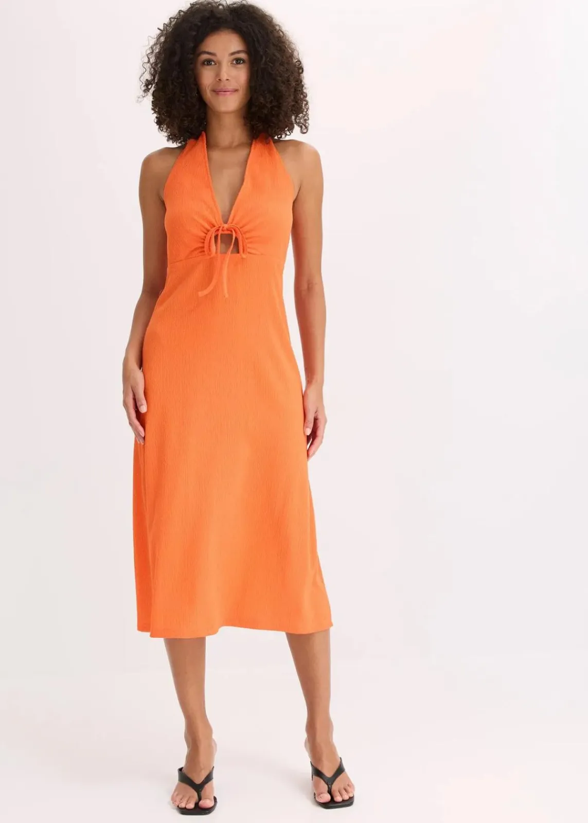 bonprix Kleider|Bekleidung·Pullover & Strickjacken|Jerseykleid mit Cutouts mango