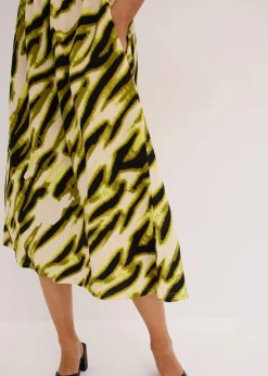 bonprix Bekleidung·Pullover & Strickjacken|Kleider|Jerseykleid mit Smock naturbeige/schwarz zebra bedruckt