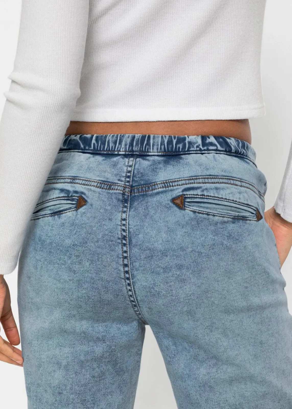 bonprix Jeans|Kurzgrößen|Jogg Jeans Mid Waist, stretch blau washed