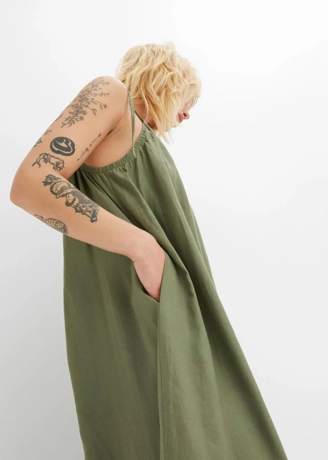 bonprix Nachhaltigere Materialien|Jumpsuits|Jumpsuit aus leichtem Leinen-Viskose-Mix oliv