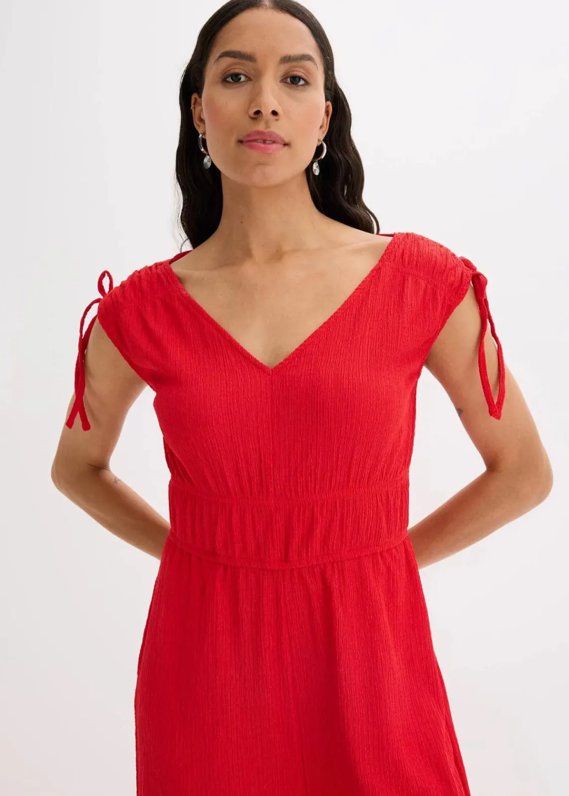 bonprix Nachhaltigere Materialien|Jumpsuits|Jumpsuit aus strukturiertem Crêpe tiefrot