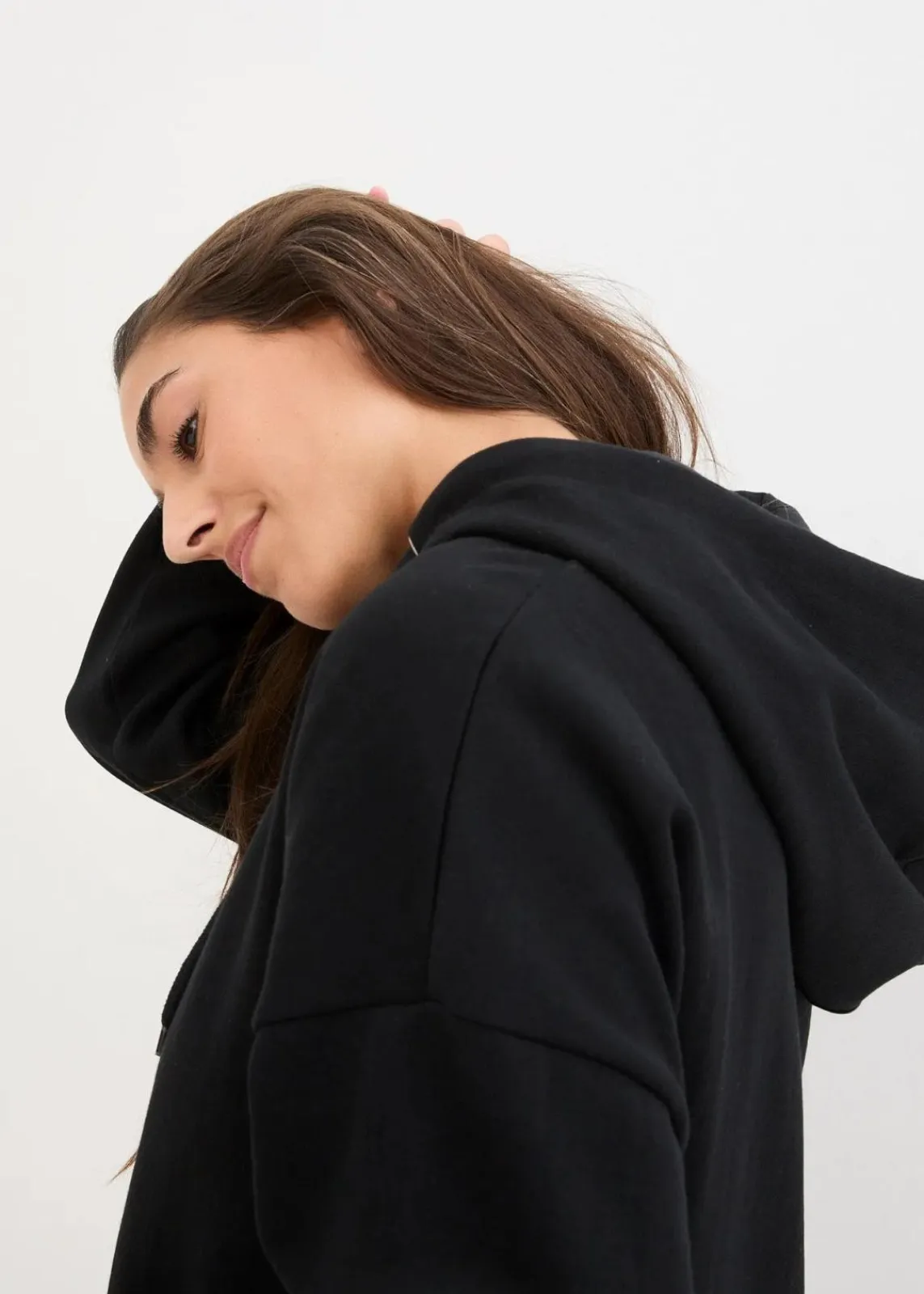 bonprix Sweat|Nachhaltigere Materialien|Kapuzen-Sweatjacke schwarz