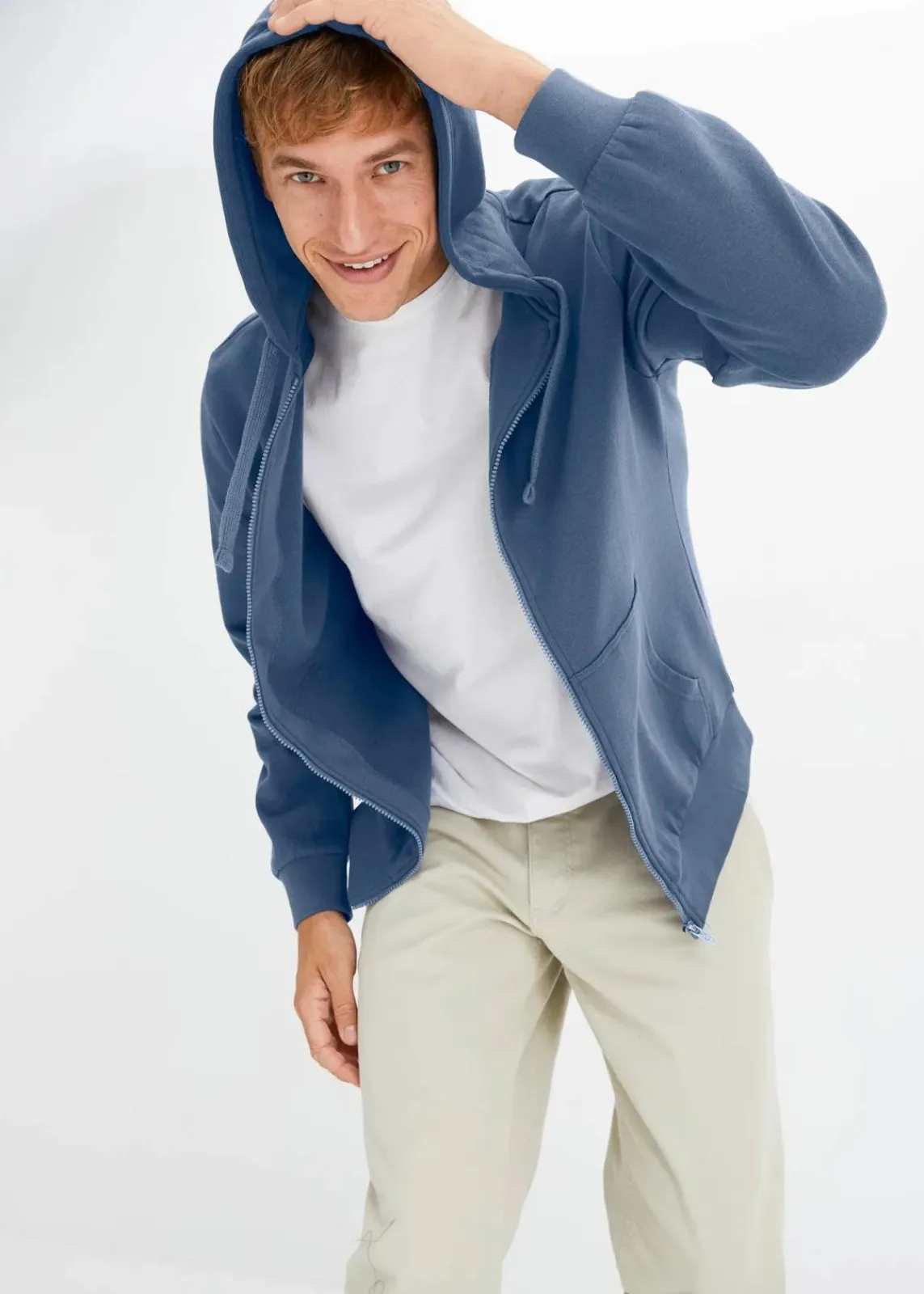 bonprix Sweat|Sportbekleidung|Kapuzen-Sweatjacke mit Reißverschluss indigo