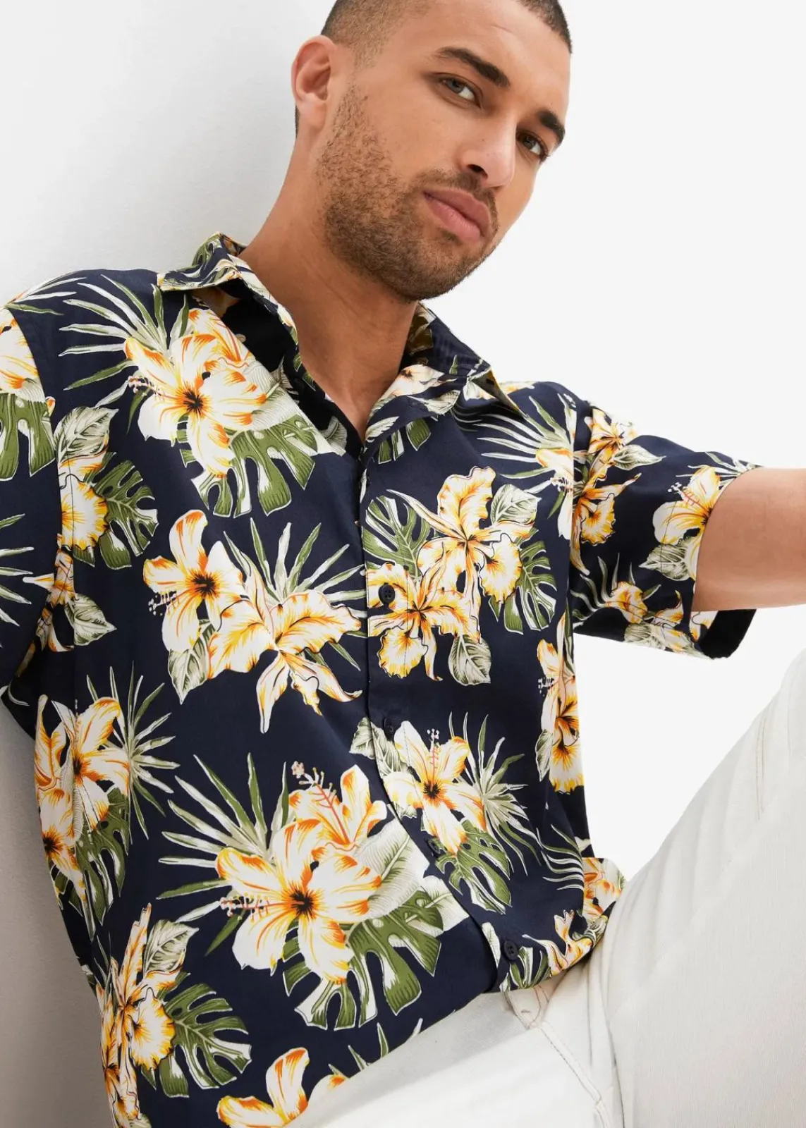 bonprix Große Größen|Hemden|Kurzarmhemd aus reiner Baumwolle dunkelblau floral