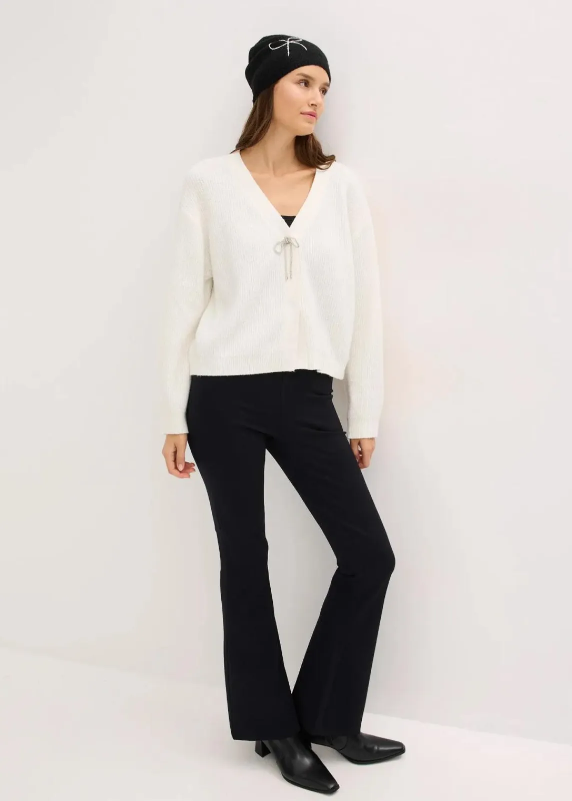 bonprix Bekleidung·Umstandsmode|Strickmode|Kurze Strickjacke wollweiß