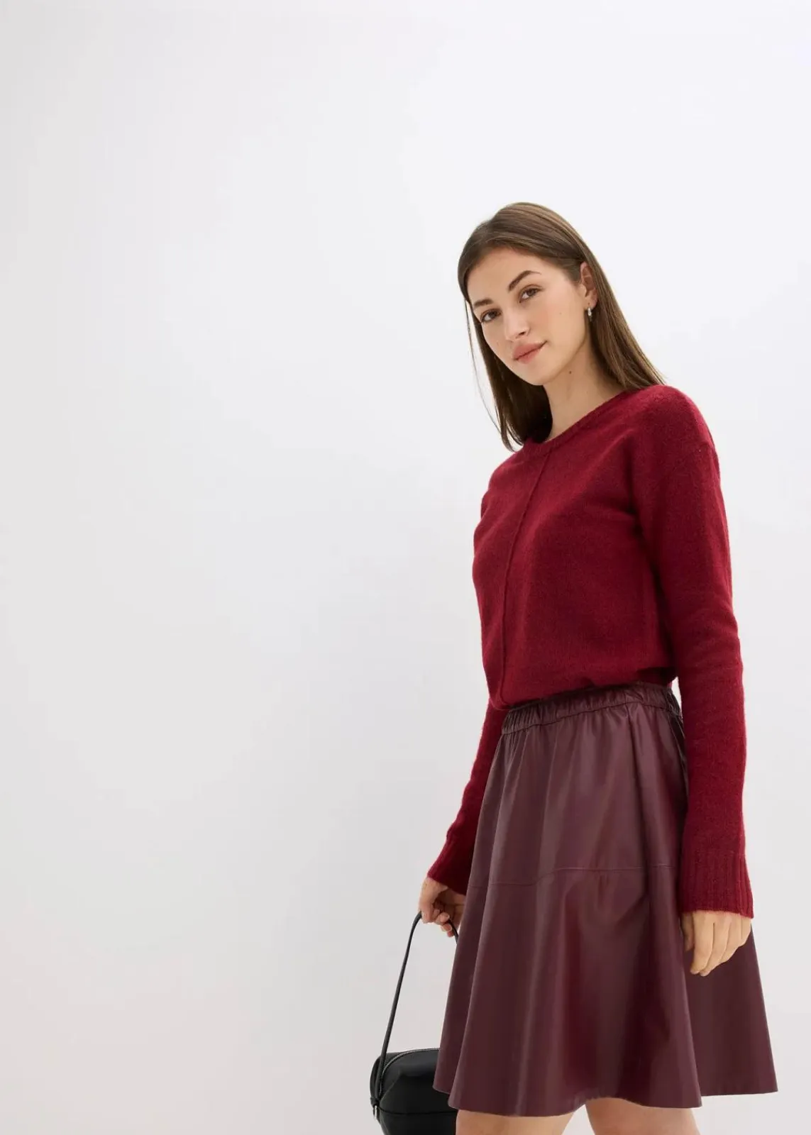 bonprix Bekleidung·Sportbekleidung|Röcke|Kurzer Lederimitat-Rock dunkelbeere