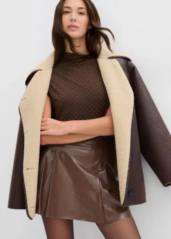 Kurzer Lederimitat-Rock mit Kellerfalten|bonprix New