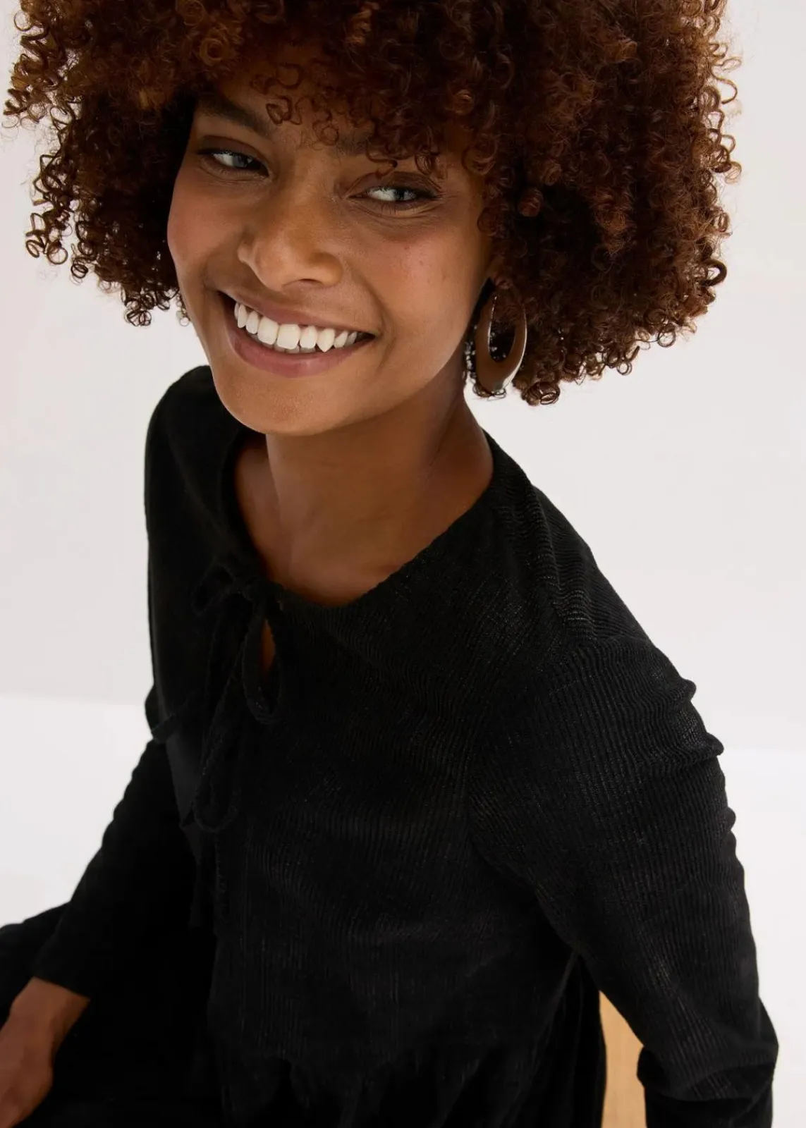 bonprix Kleider|Kurzes Cord-Kleid mit Karomuster schwarz bedruckt