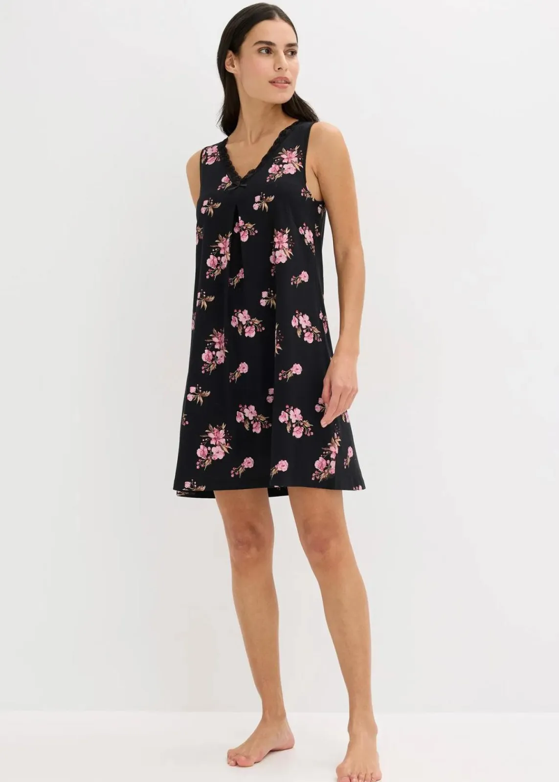 Kurzes Nachthemd aus softem Viskose-Mix|bonprix Hot