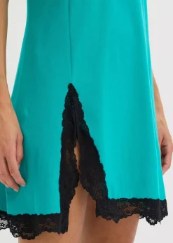 bonprix Nachhaltigere Materialien|Nachtwäsche|Kurzes Nachthemd mit zarter Spitze smaragd