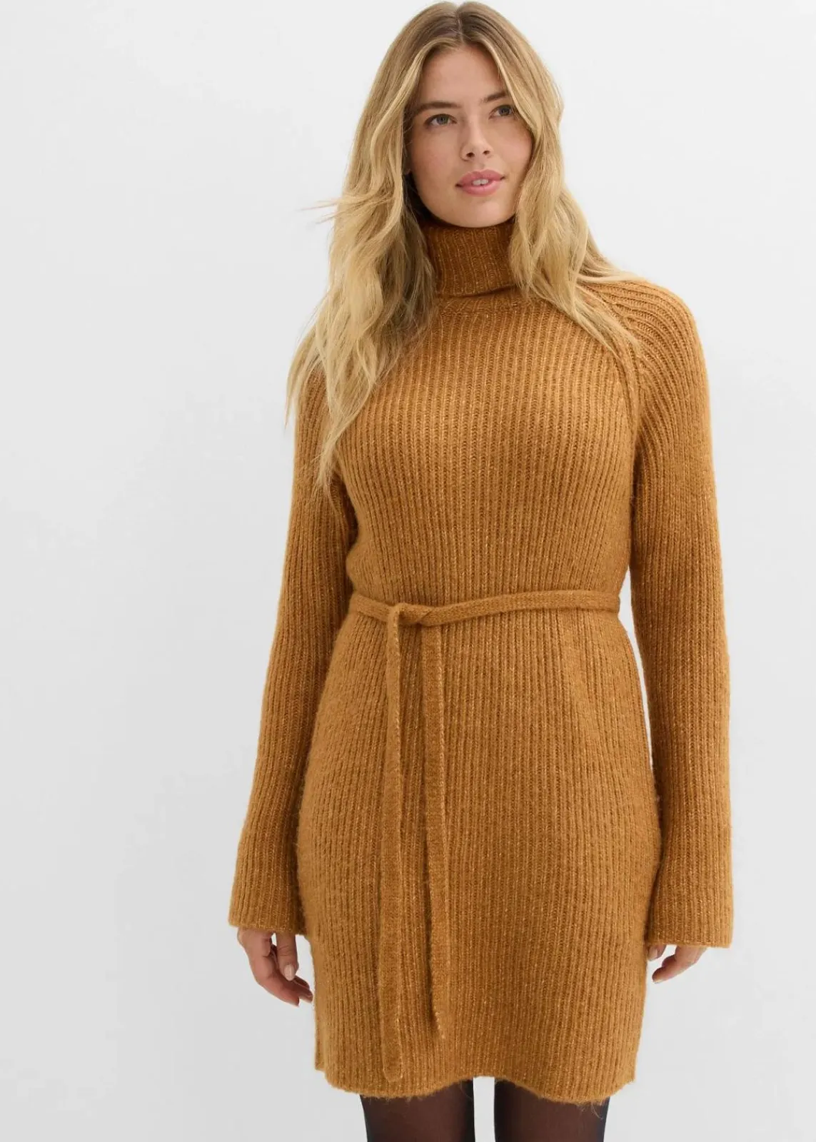 Kurzes Ripp-Strickkleid mit Rollkragen|bonprix Discount