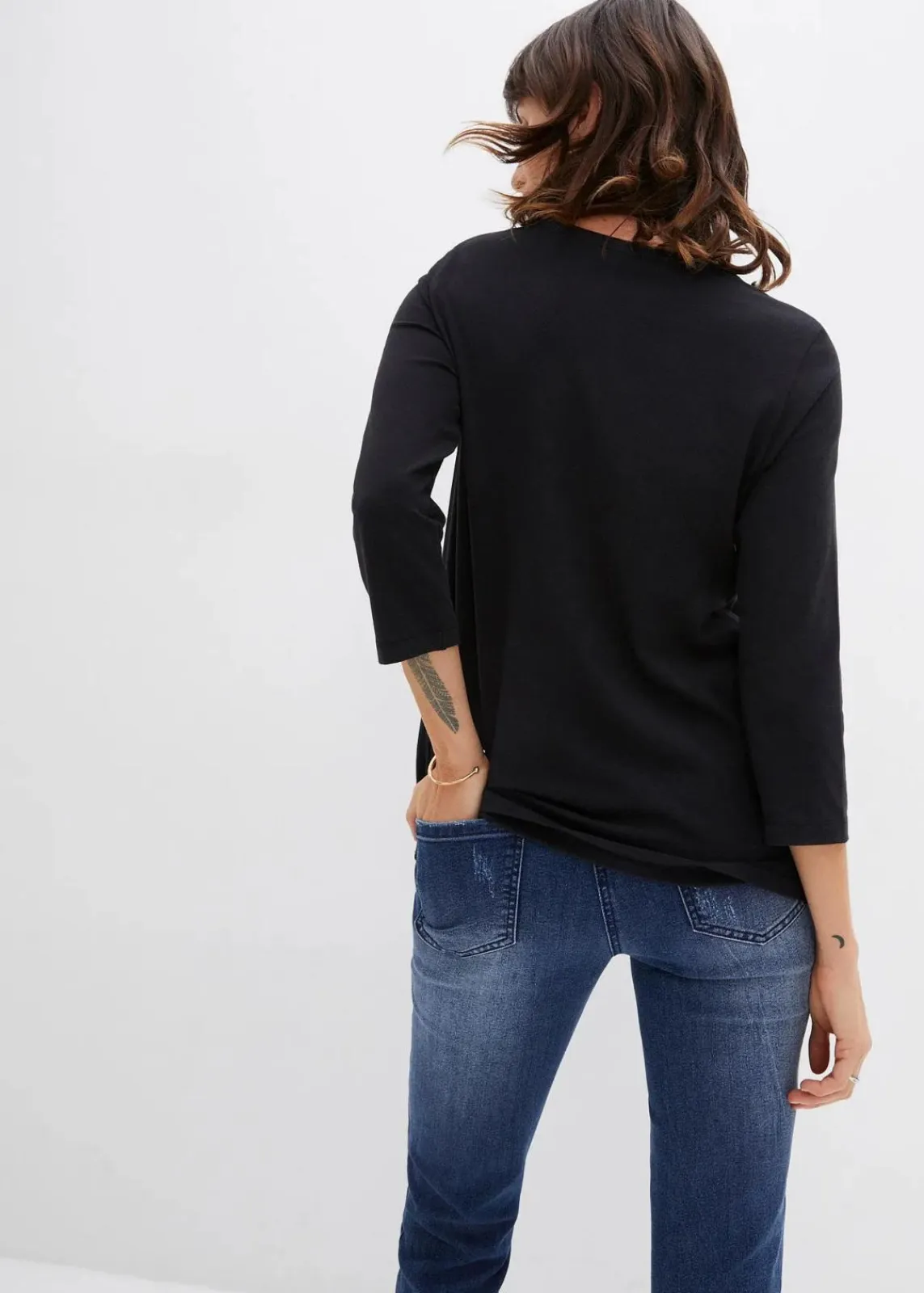 bonprix Shirts & Tops|Langarmshirt mit Nieten und Druck schwarz bedruckt