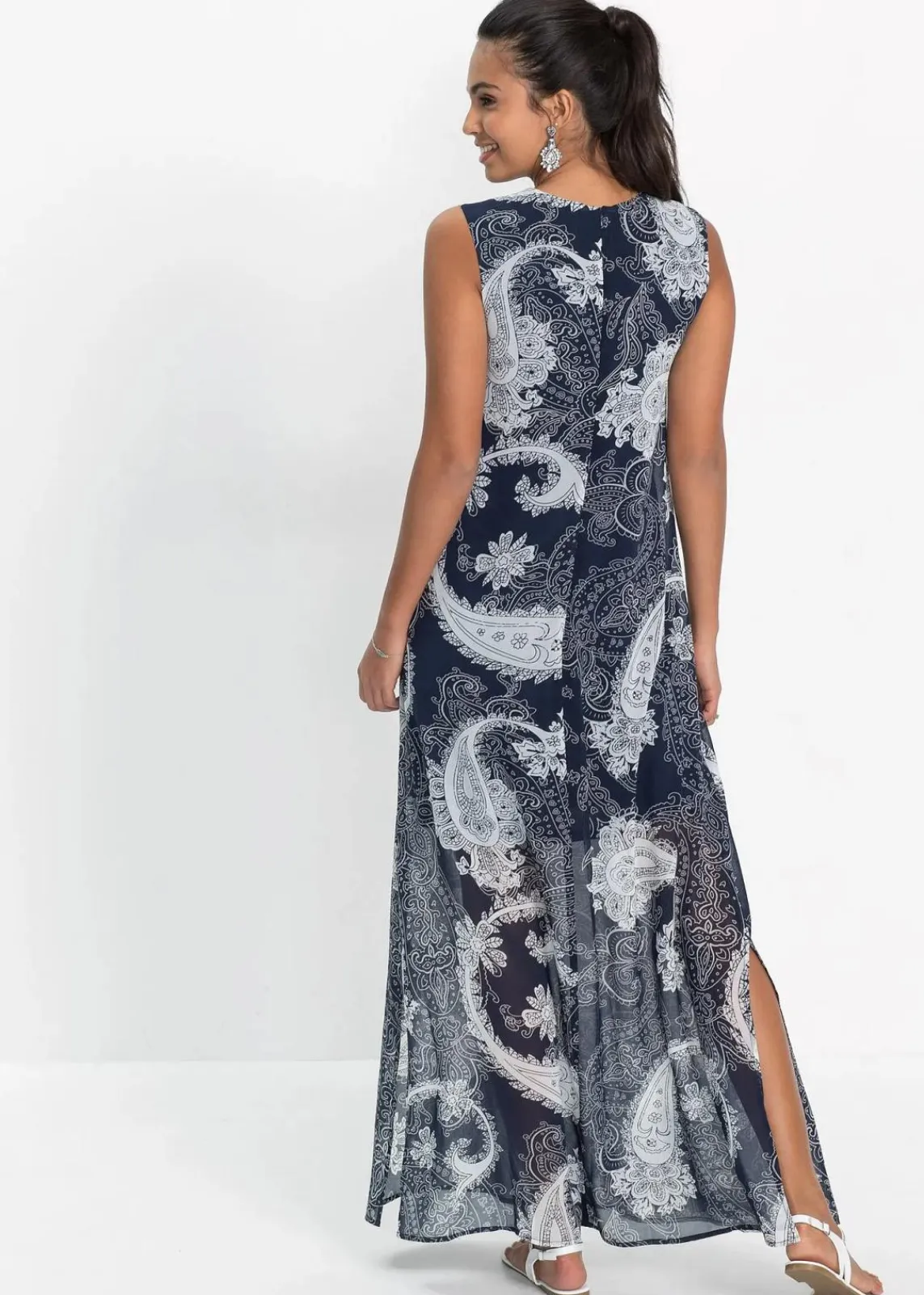 bonprix Bekleidung·Pullover & Strickjacken|Kleider|Langes Chiffonkleid dunkelblau paisley