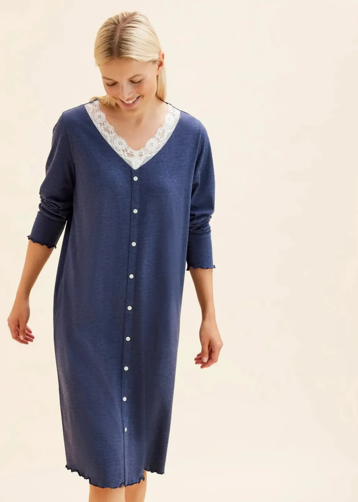 Langes Nachthemd mit Knopfleiste|bonprix Online