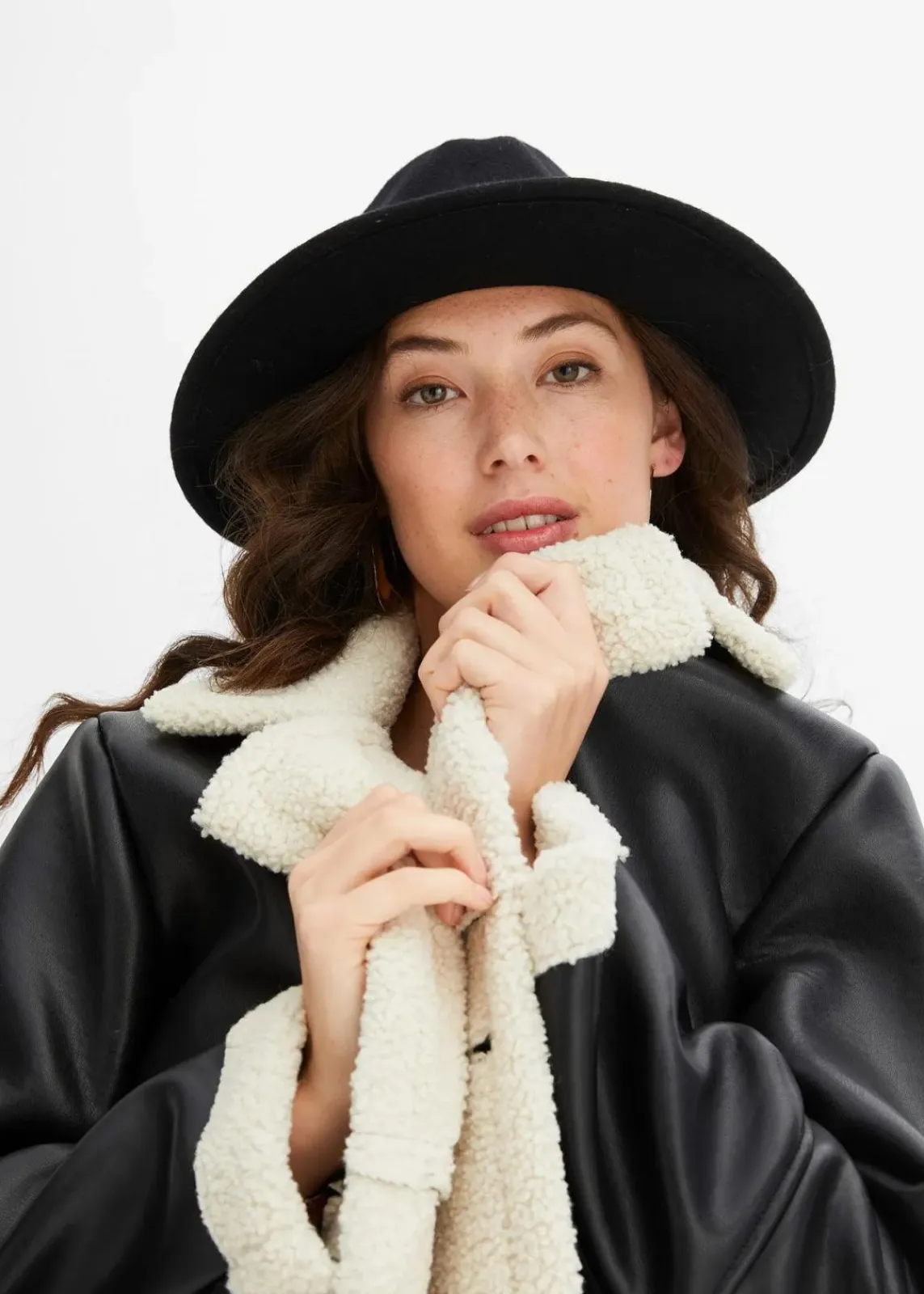 Lederimitat-Mantel|bonprix