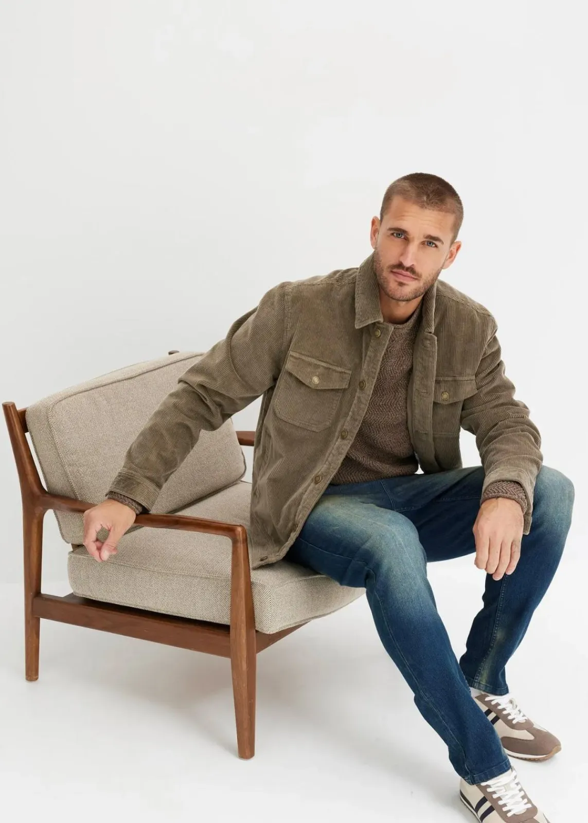 bonprix Große Größen|Jeans|Leichte Slim Fit Stretch-Jeans, Straight dunkelblau denim