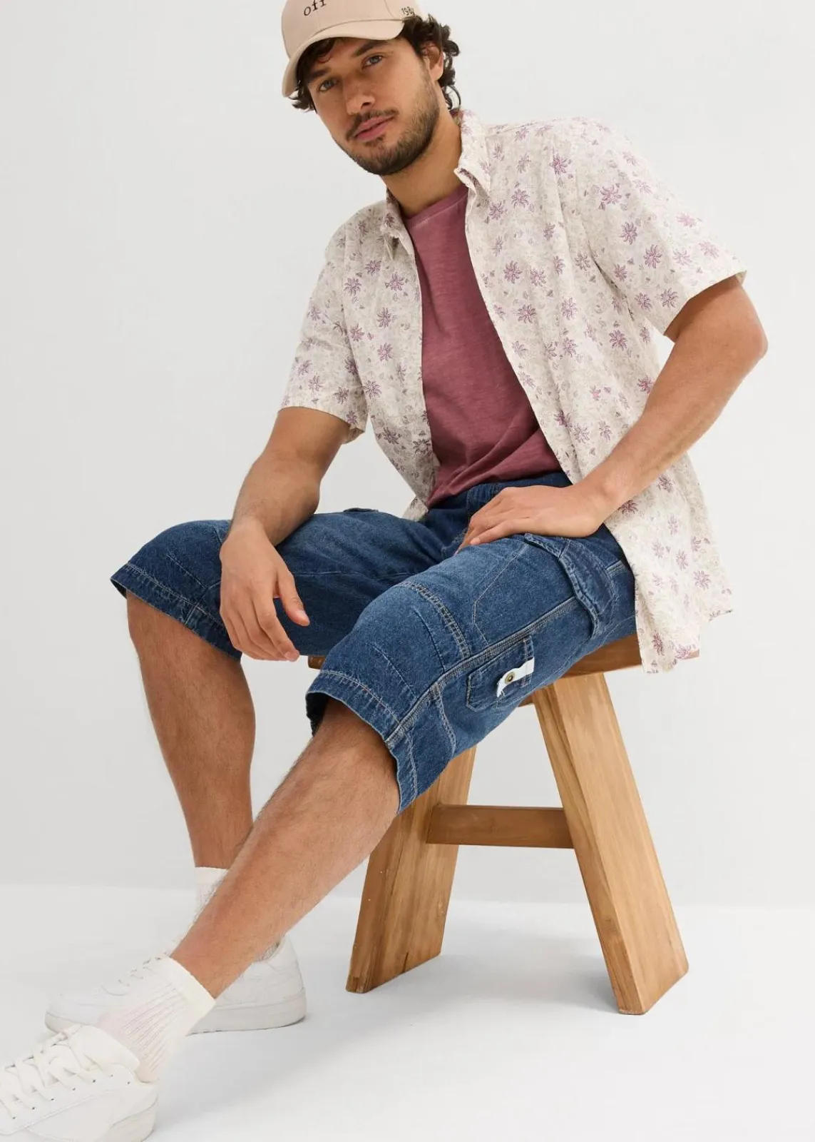 bonprix Große Größen|Shorts|Leichte Stretch-Jeans-Long-Cargobermuda, Relaxed Fit blau-beige denim