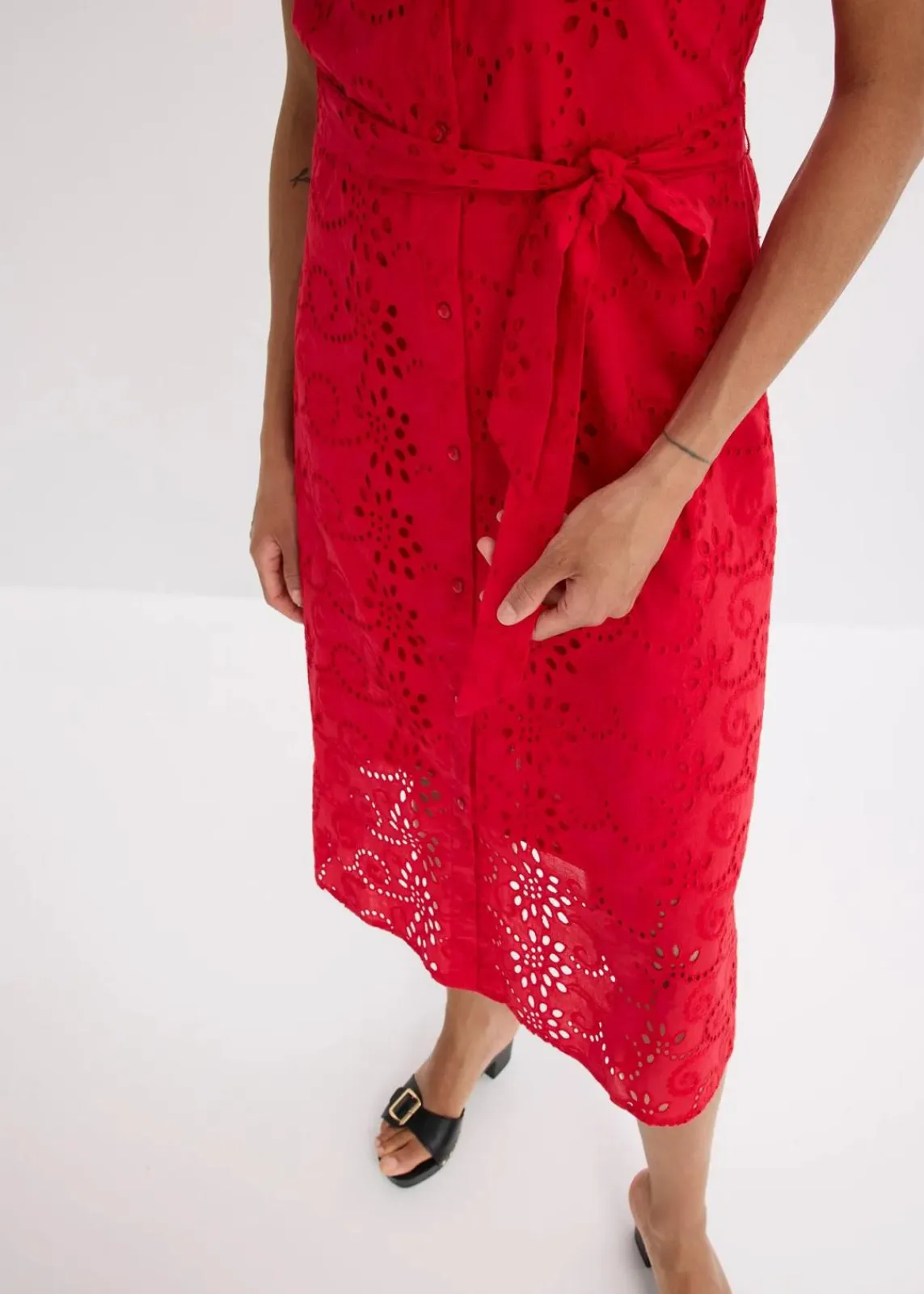 Lochstickerei-Blusenkleid aus reiner Baumwolle|bonprix Sale