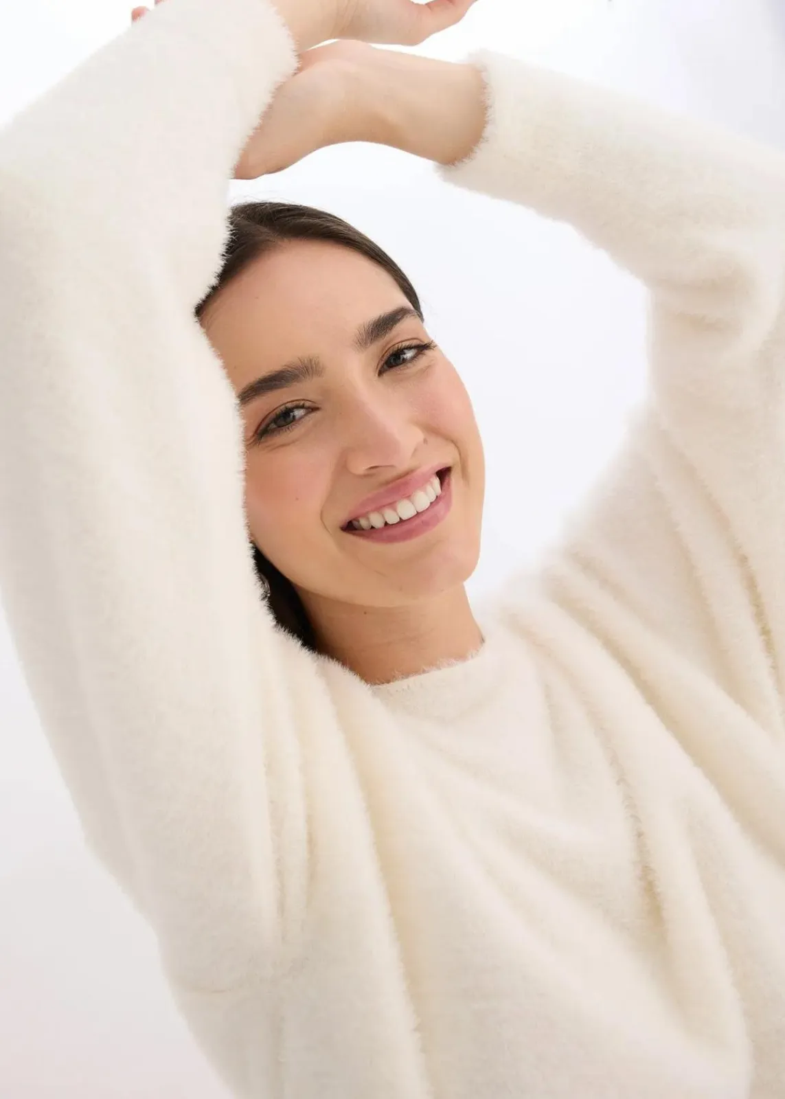 bonprix Bekleidung·Umstandsmode|Bekleidung·Jeans|Longpullover aus weichem Federgarn wollweiß