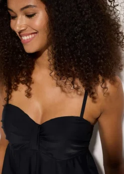 bonprix Nachhaltigere Materialien|Bademode·Tankinis|Long-Tankini mit verzierten Trägern (2-tlg.Set) schwarz