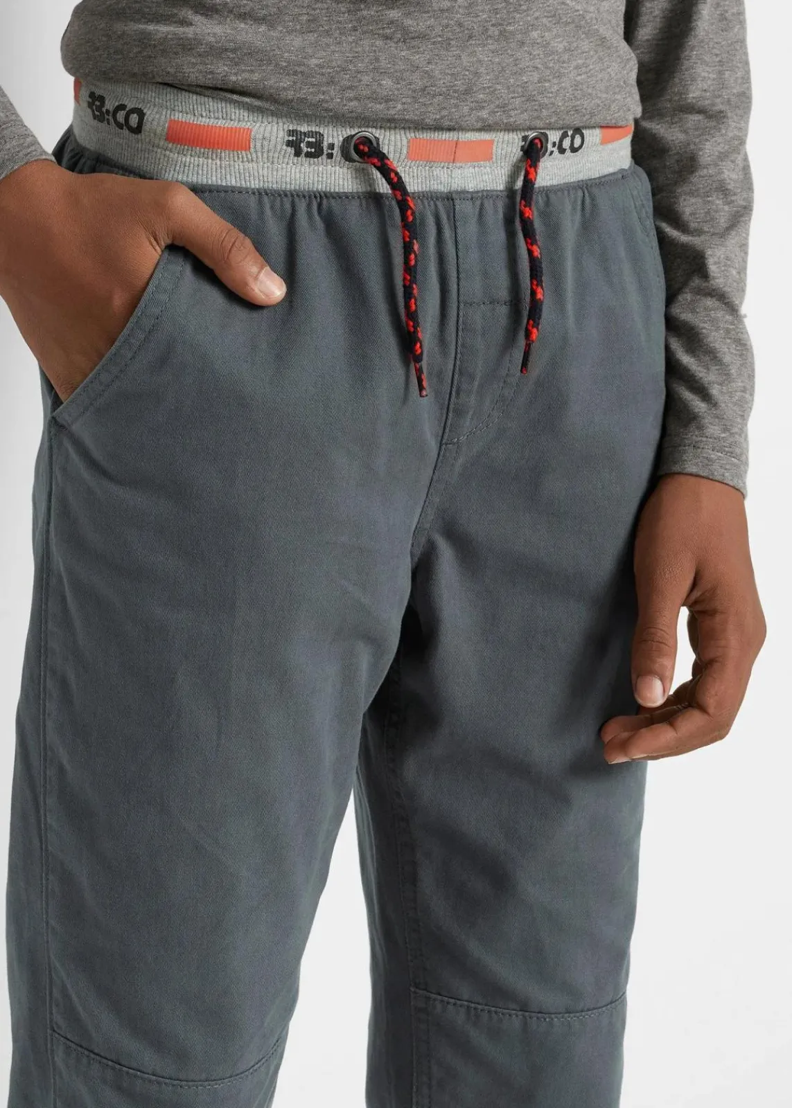 bonprix Jungen 9-16 Jahre·Jacken & Outdoor|Jungen 9-16 Jahre·Hosen|Loose-Fit Thermohose mit Jerseyfutter anthrazit