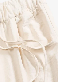 bonprix Bekleidung·Kleider|Hosen|Marlenehose aus leichtem Crêpe naturbeige