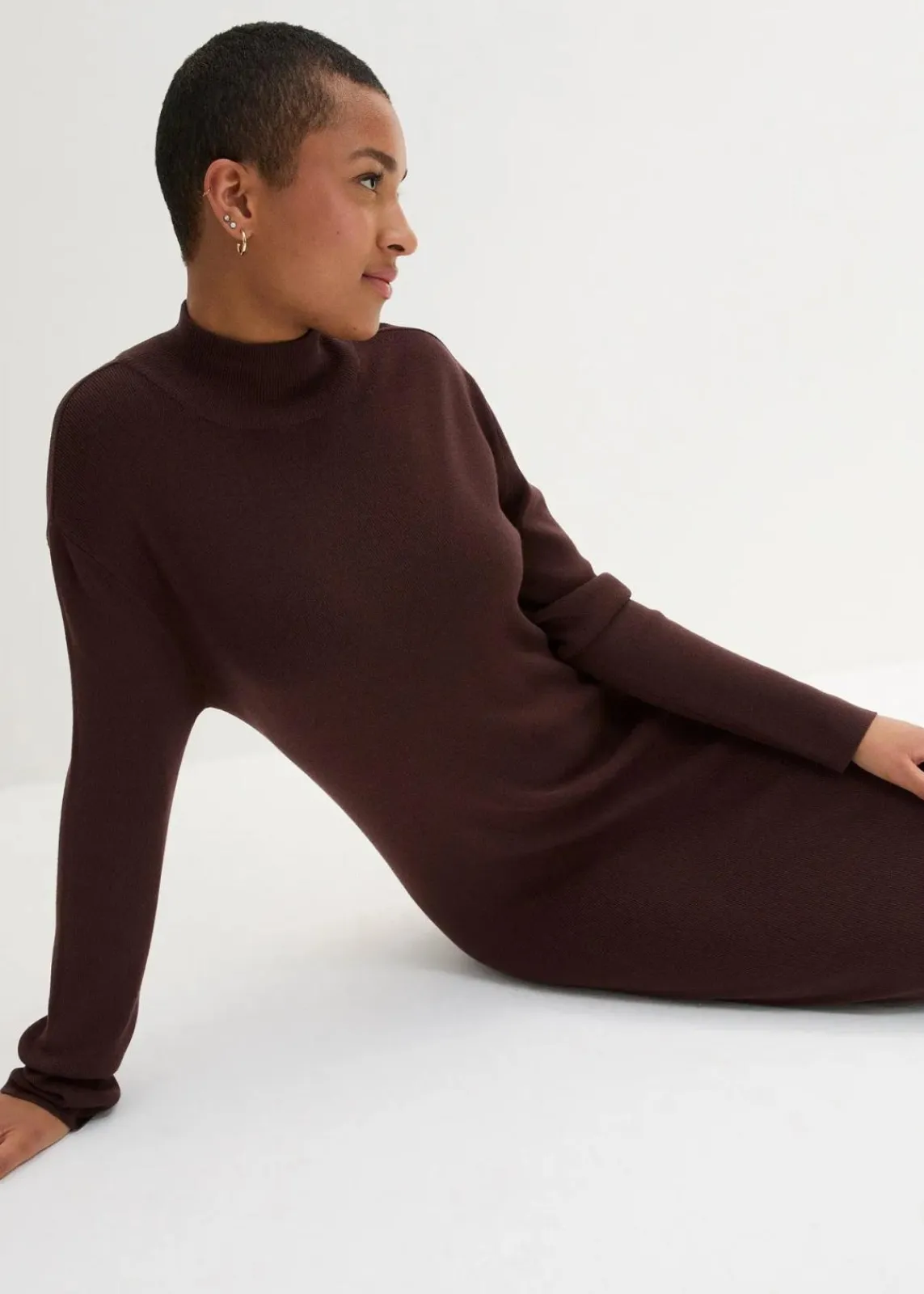 bonprix Bekleidung·Umstandsmode|Bekleidung·Pullover & Strickjacken|Maxi-Feinstrickkleid aus fließendem Viskose-Mix terrabraun