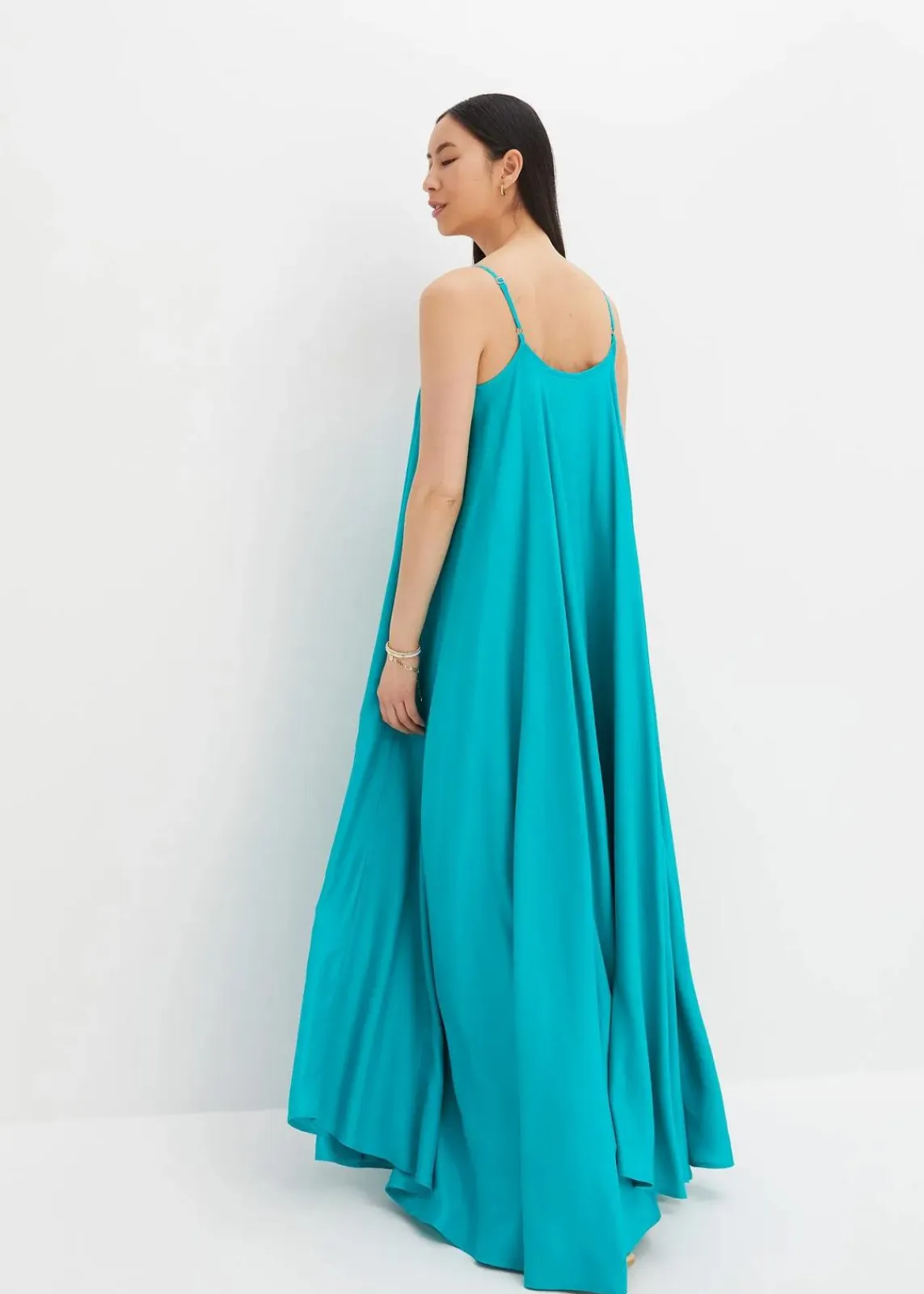 bonprix Bekleidung·Pullover & Strickjacken|Kleider|Maxikleid aus feiner Viskose smaragd