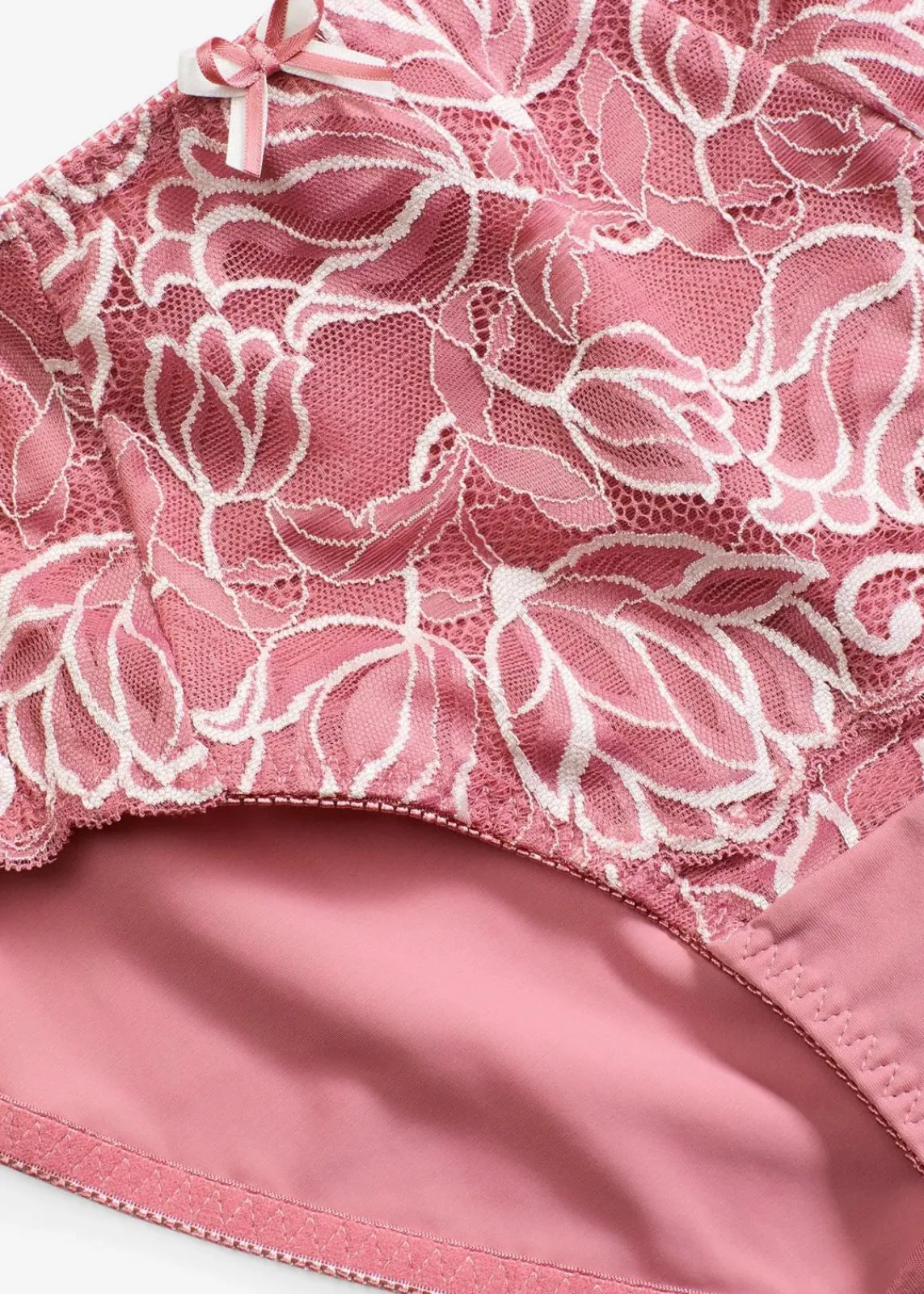 bonprix Wäsche·Dessous|Wäsche·Höschen|Maxislip mit zarter Spitze beerensorbet/wollweiß