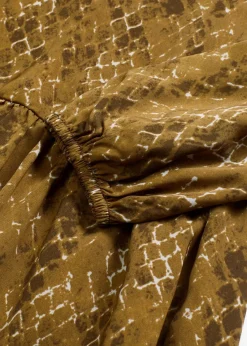 bonprix Bekleidung·Pullover & Strickjacken|Kleider|Midikleid aus fließendem Satin erdoliv/mistelgrün bedruckt