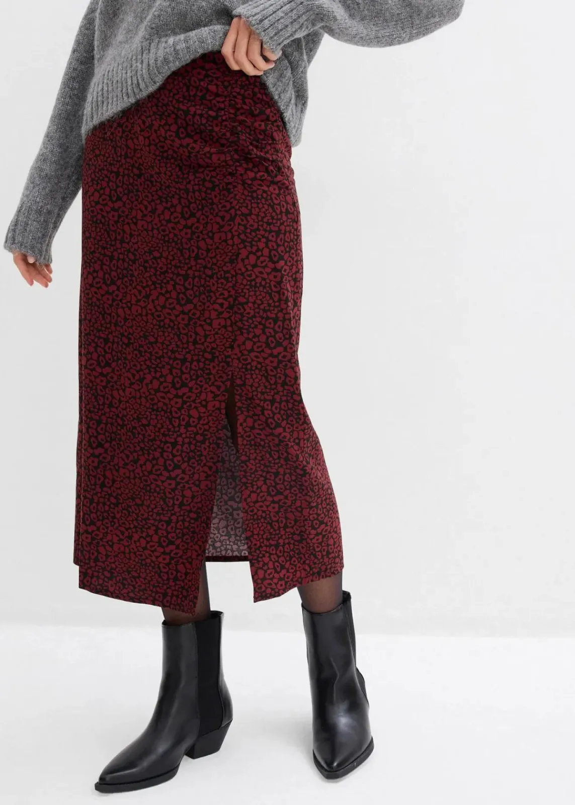 bonprix Röcke|Midirock aus fließender Viskose granatapfel/schwarz bedruckt