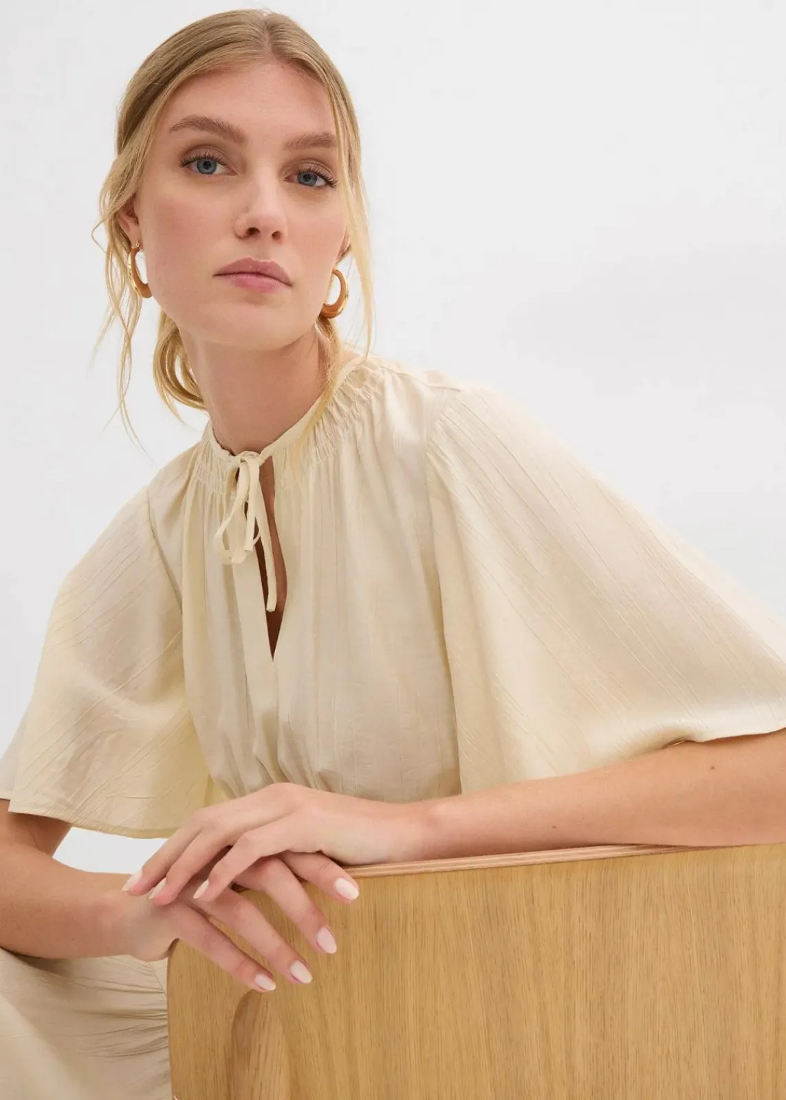 bonprix Kleider|Bekleidung·Pullover & Strickjacken|Minikleid aus fließendem Viskose-Mix natur