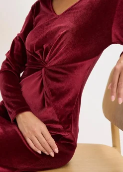 bonprix Bekleidung·Pullover & Strickjacken|Festliche Mode|Minikleid aus glänzendem Samt rubinrot