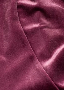 bonprix Kleider|Bekleidung·Pullover & Strickjacken|Minikleid aus softem Samt weinrot