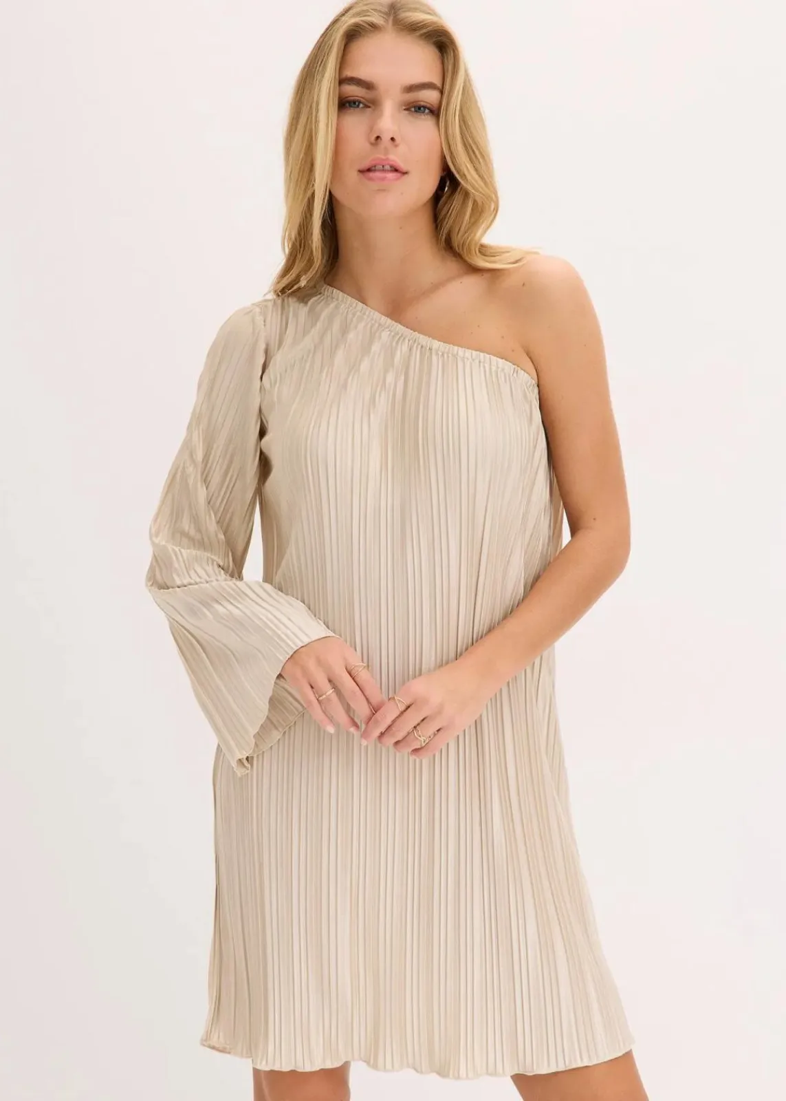 bonprix Kleider|Minikleid mit Plissee champagner