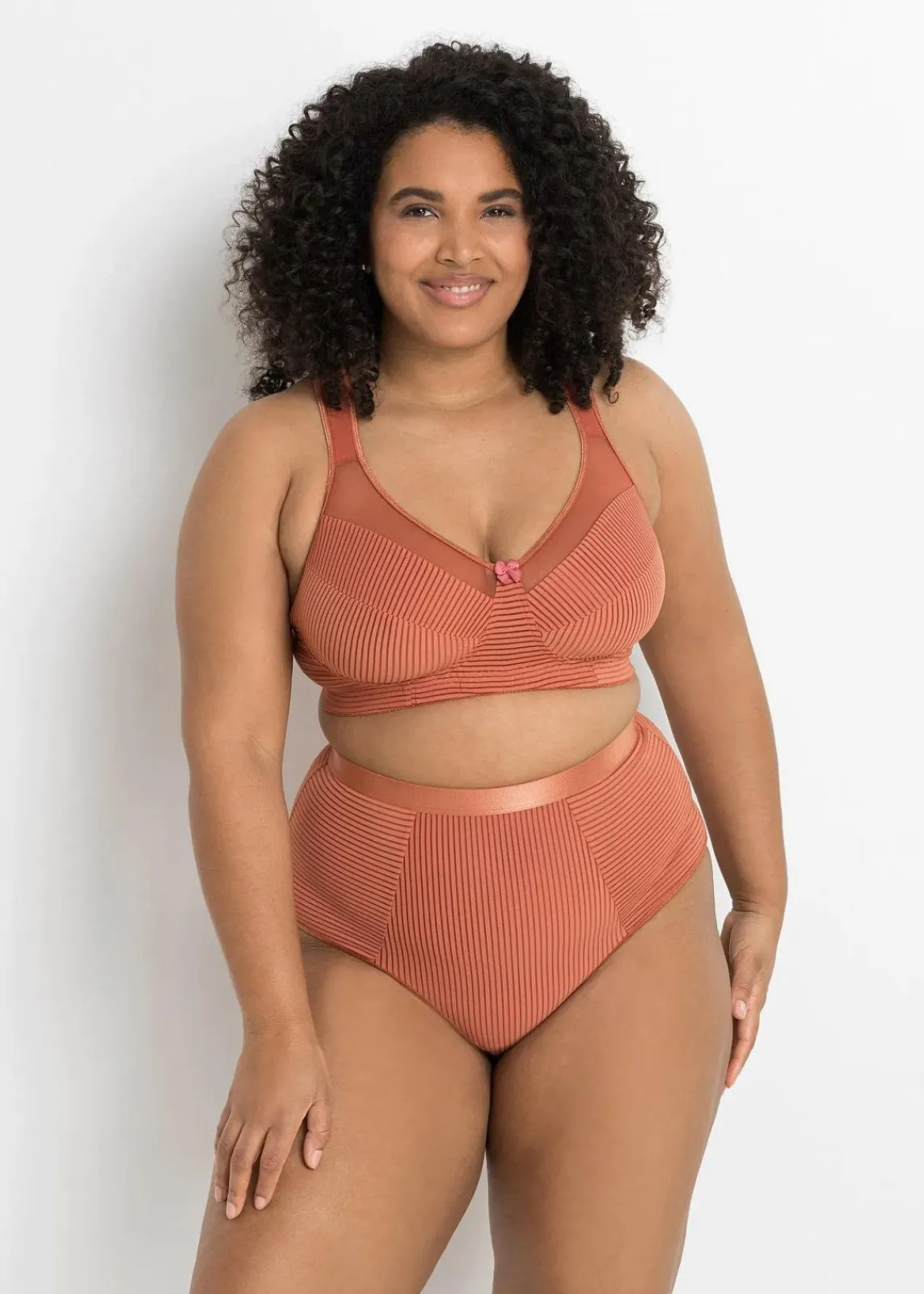 Minimizer-BH ohne Bügel mit gepolsterten Trägern|bonprix Discount