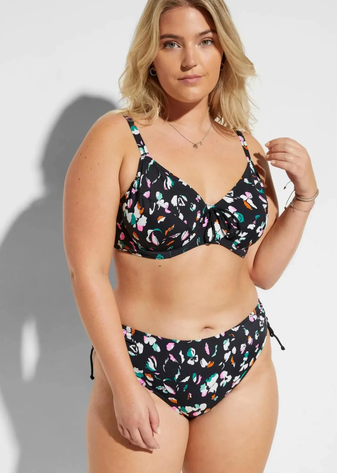 Minimizer-Bikini mit Bindebändern (2-tlg.Set)|bonprix Hot