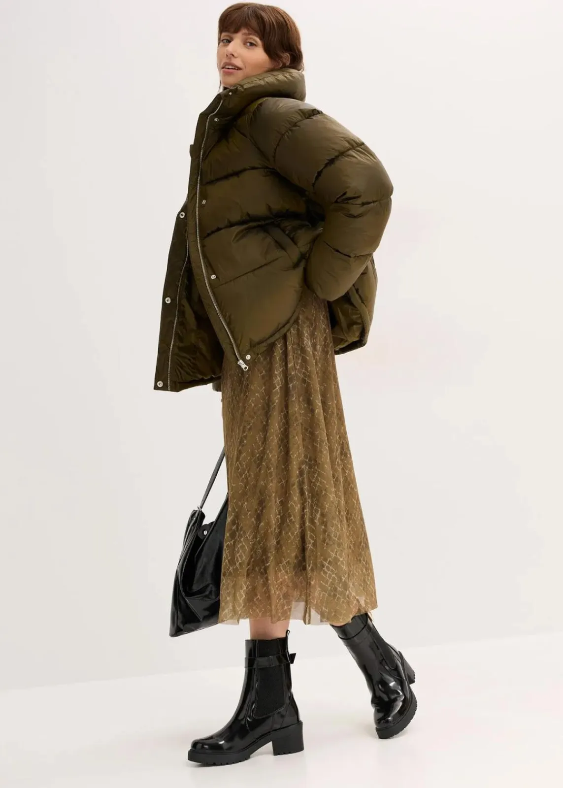 bonprix Bekleidung·Hosen|Jacken & Mäntel|Oversize Steppjacke erdoliv