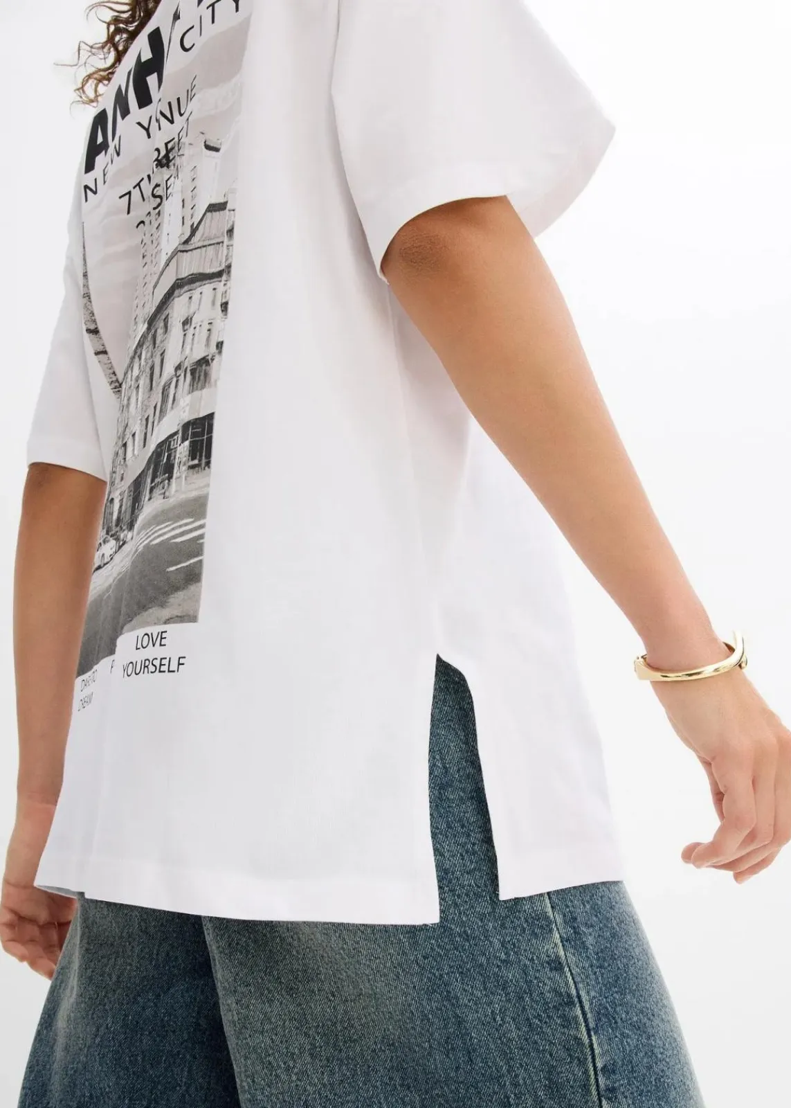 bonprix Nachhaltigere Materialien|Shirts & Tops|Oversize-Shirt aus reiner Bio-Baumwolle weiß bedruckt