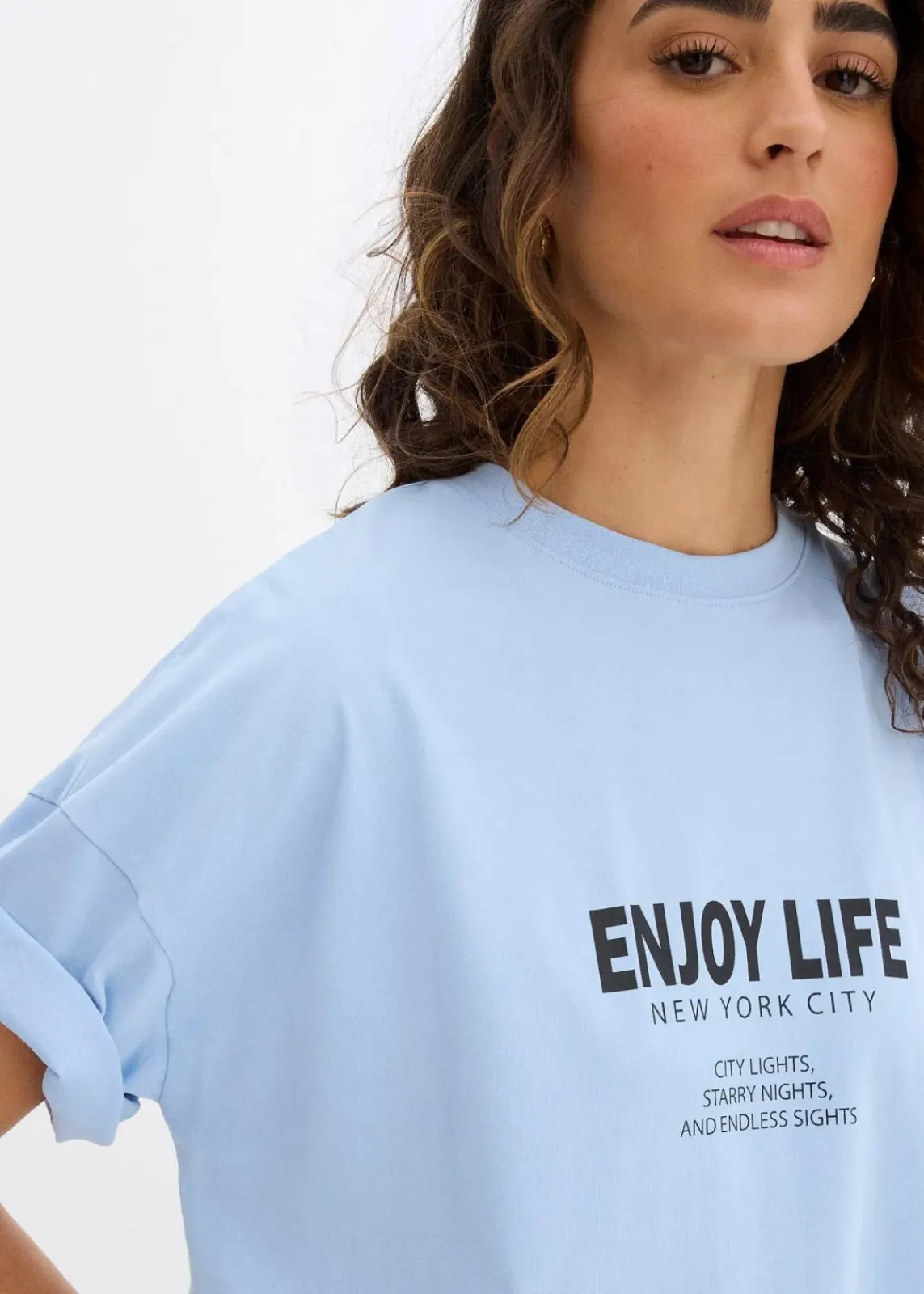 bonprix Shirts & Tops|Nachhaltigere Materialien|Oversize-Shirt aus reiner Bio-Baumwolle hellblau bedruckt