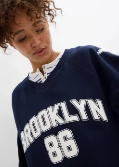bonprix Bekleidung·Blusen & Tuniken|Sweat|Oversize-Sweatshirt aus weichem Baumwoll-Mix dunkelblau/weiß bedruckt