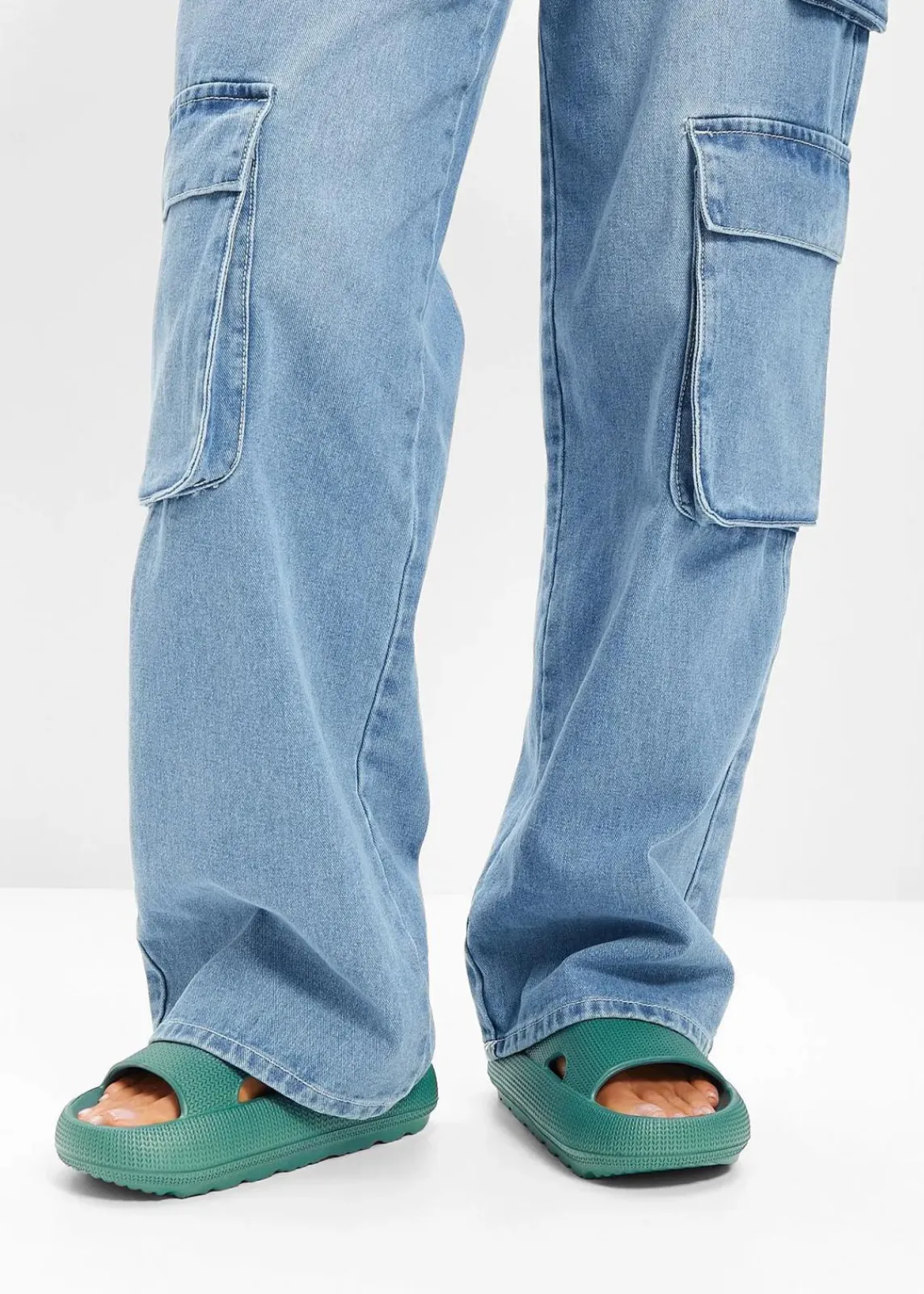 bonprix Sommerschuhe|Pantoletten dunkelgrün