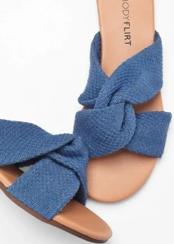 bonprix Sommerschuhe|Pantoletten mit Knoten blau denim