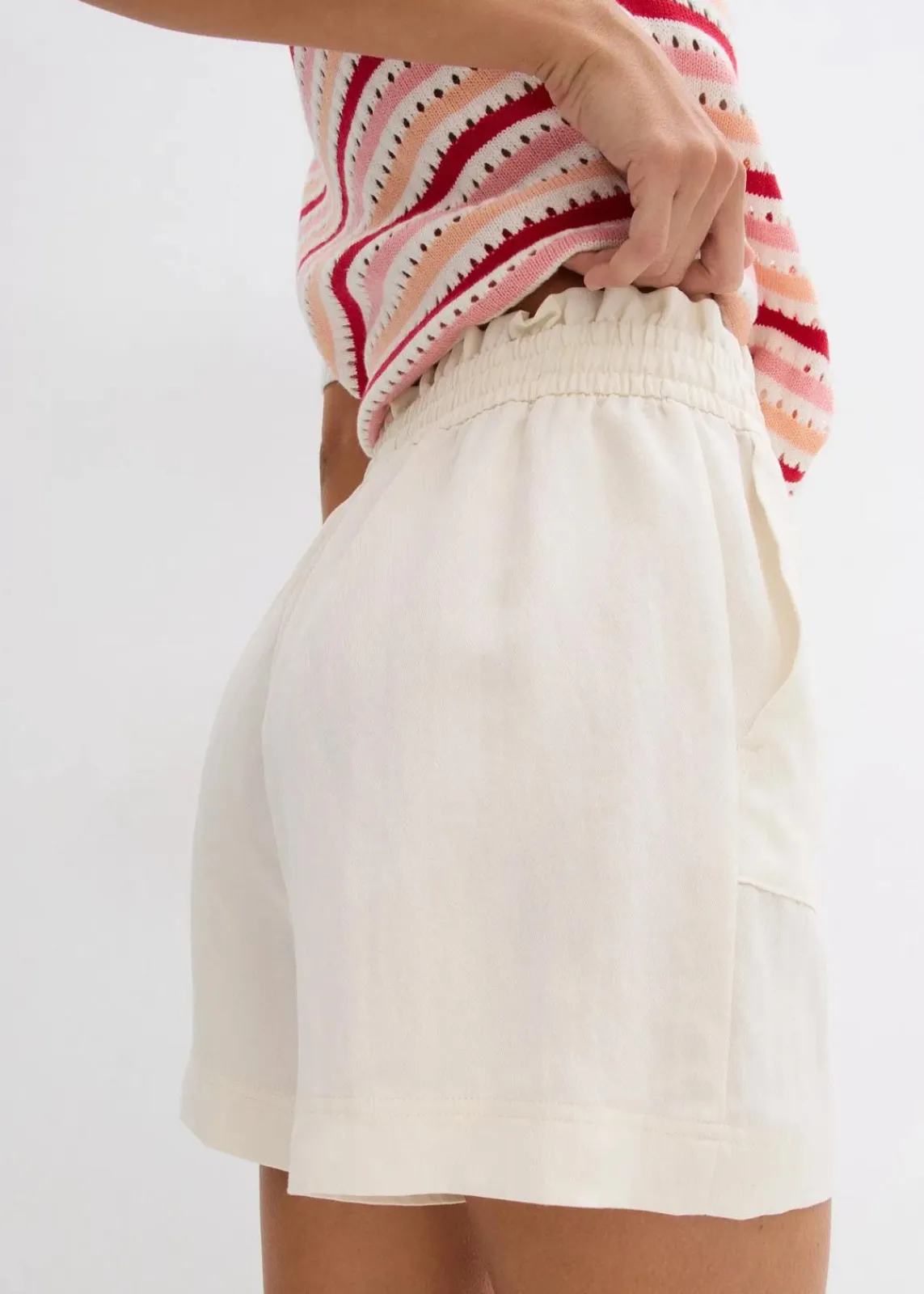 bonprix Hosen|Shorts|Paperbag-Shorts aus fließendem Lyocell-Mix cremeweiß