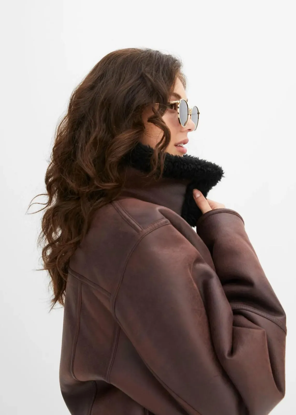 bonprix Jacken & Mäntel|Pilotenjacke aus Lammfellimitat terrabraun