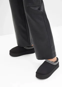 bonprix Hausschuhe|Gefütterte Winterschuhe|Plateau-Boots schwarz