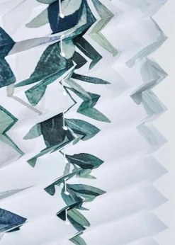 Plissee mit Blätter Druck|bonprix Hot