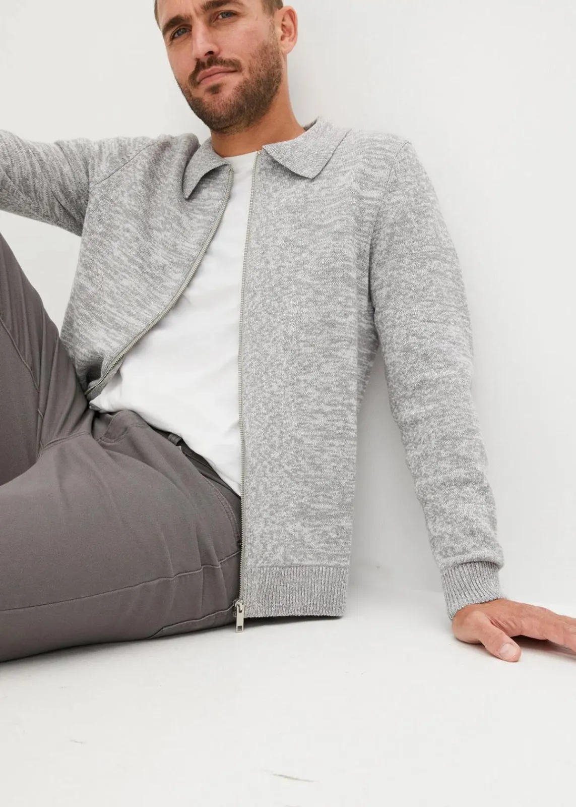 bonprix Große Größen|Pullover & Strickjacken|Polo-Strickjacke mit Reißverschluss und recycelter Baumwolle grau meliert